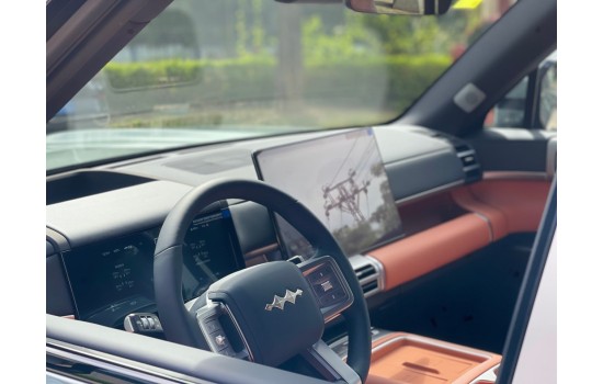 Leopard 7 Ultra 2025